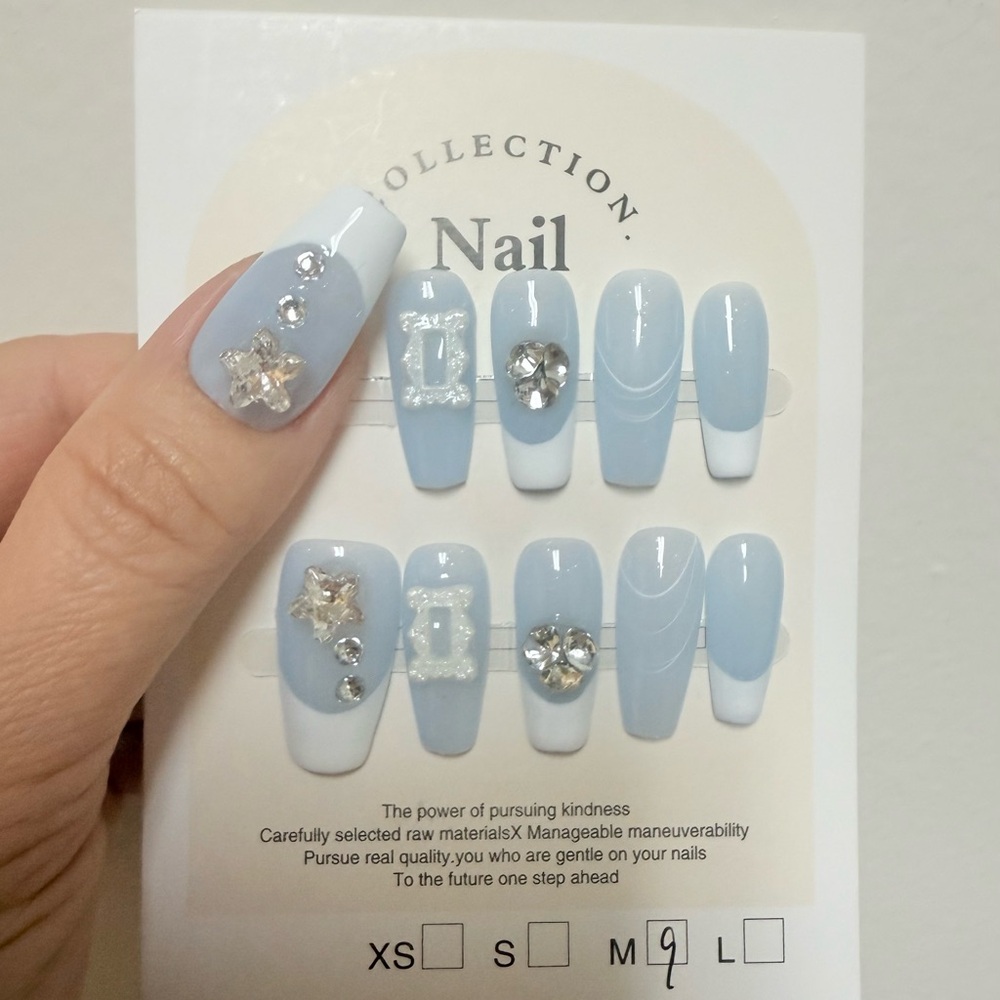 Light Blue Press-On Nails with Rhinestones Medium w/ free kit Reusable